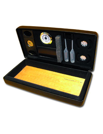 Travel Cigar Case - Csonka Traveller with accessories